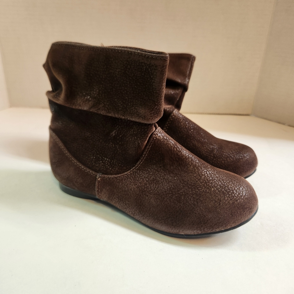 Piper Girls Brown Ankle Boot Round Toe Inner Zip Size 1M